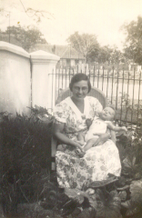 10 mei 35 met tante Leni Hilgartner